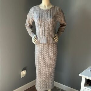 Vince Camuto Silver Cable Knit Skirt & Sweater Set